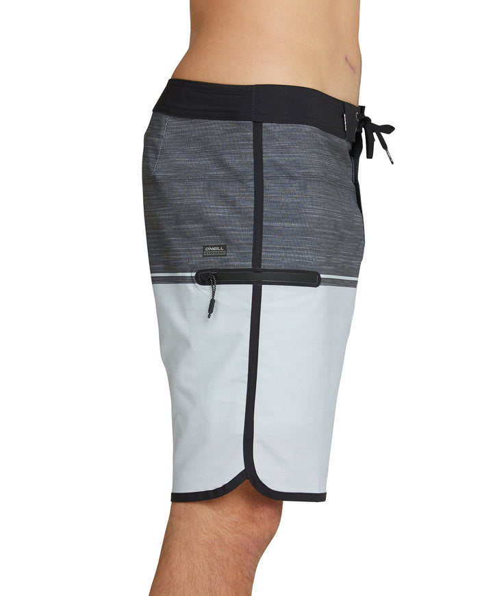 Hyperfreak Tech TRVLR Nomad 19" Scallop Boardshorts  - Graphite